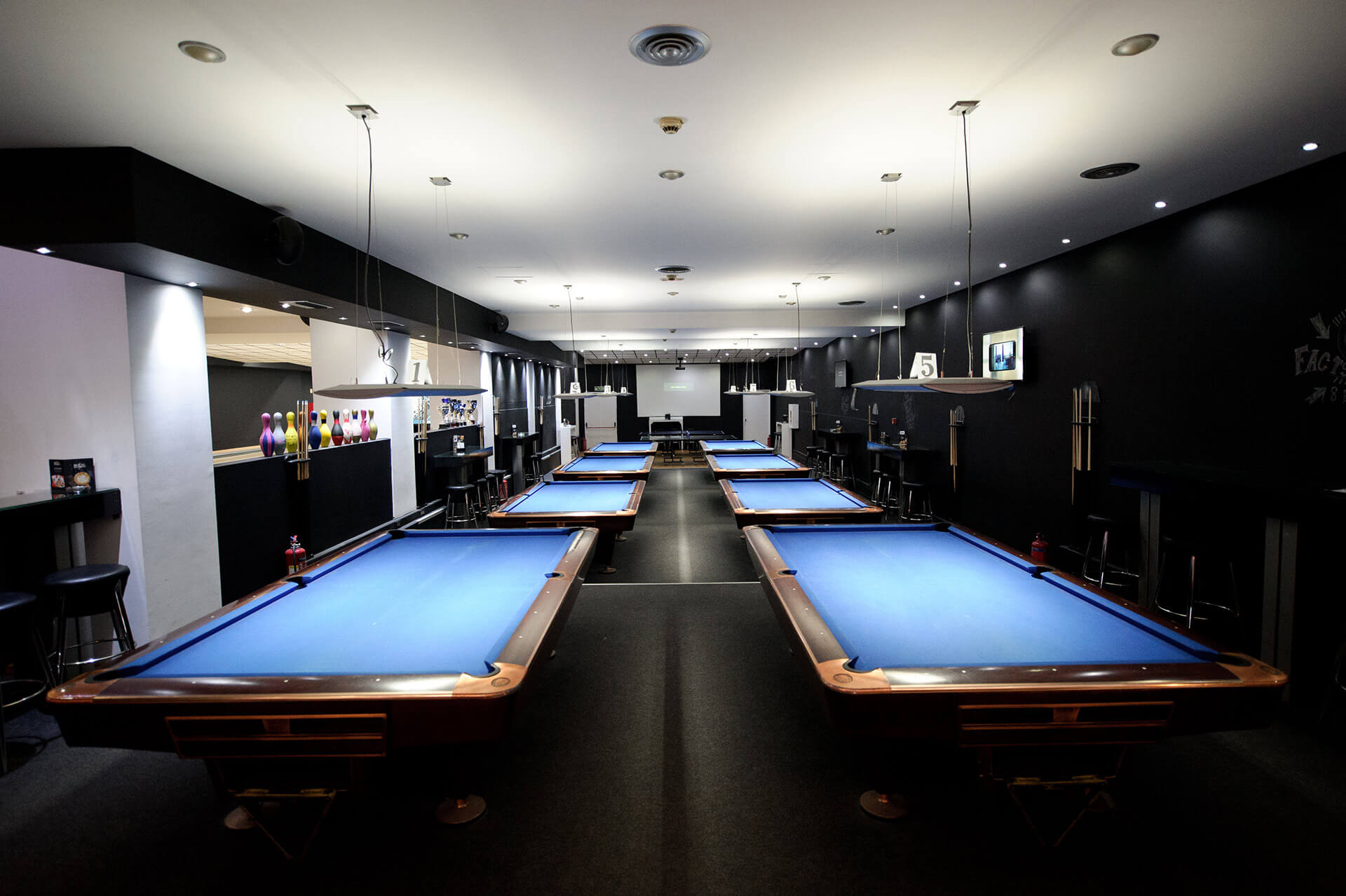 Metropolitan Bowling Center